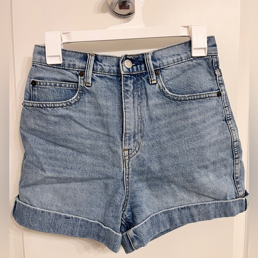 GAP 1969 Super High Rise Light Blue Jean Shorts 26